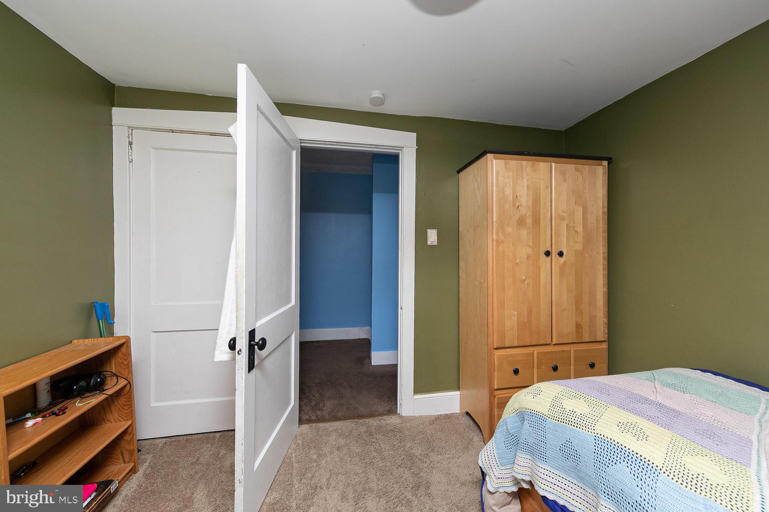 367 Locust Road Glenside, PA 19038 - Photo 16 of 26 Middle Bedroom