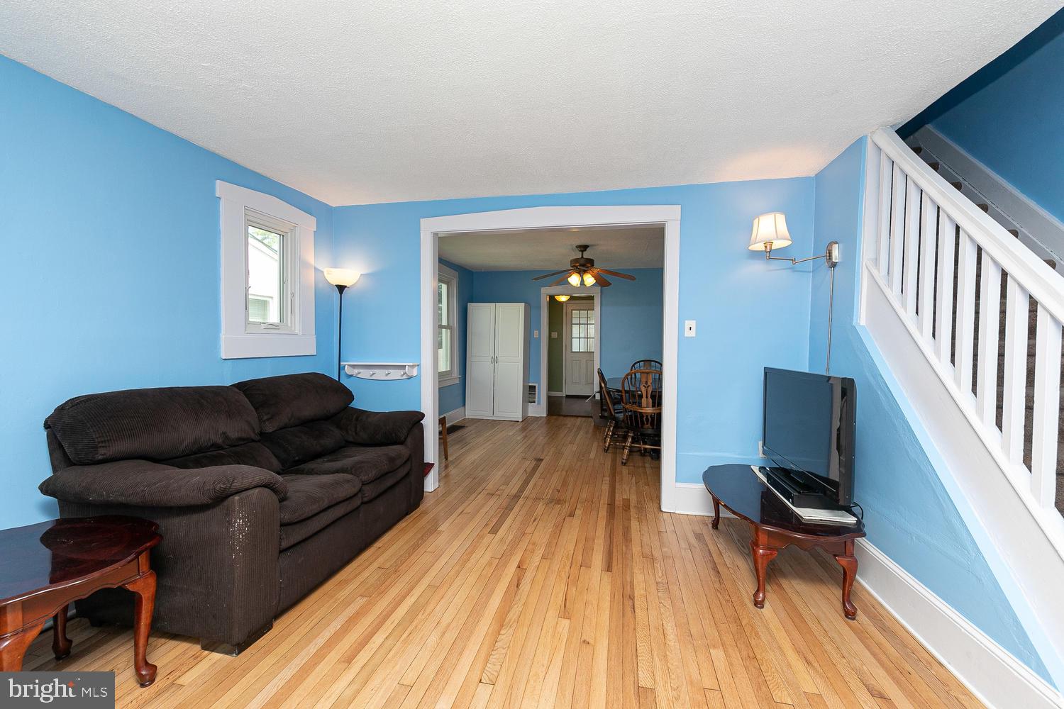 367 Locust Road Glenside, PA 19038 - Photo 3 of 26 Living Room