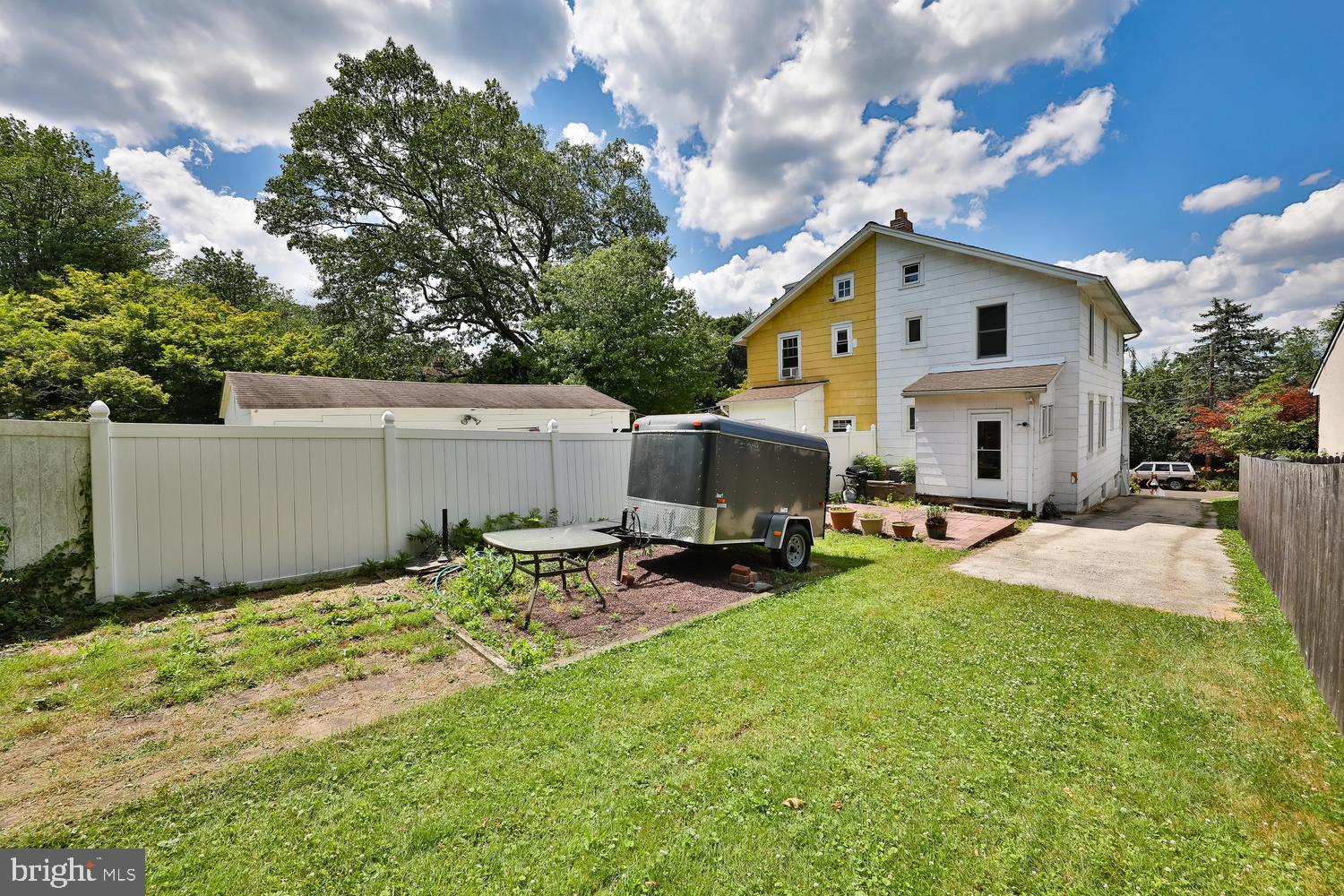 367 Locust Road Glenside, PA 19038 - Photo 25 of 26 Back Exterior