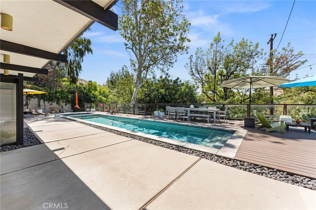 4259 Quail Road Riverside, CA 92507 - Photo 51 of 72 a view of a park with many windows