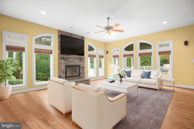 $995,000 | 240 Kimberwick Lane, Stafford, VA 22556