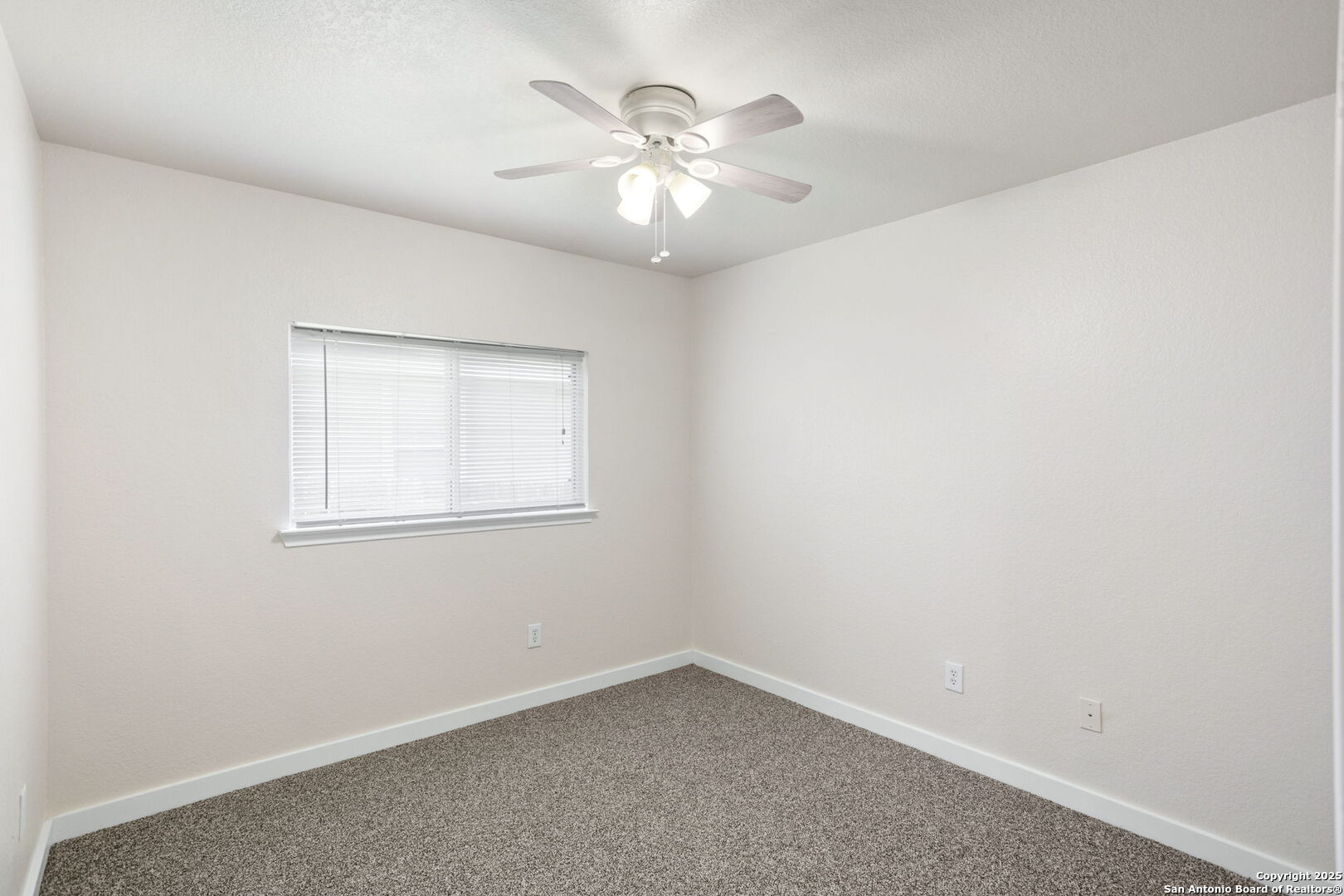 8607 Cheyenne Bluff Converse, TX 78109 - Photo 11 of 15