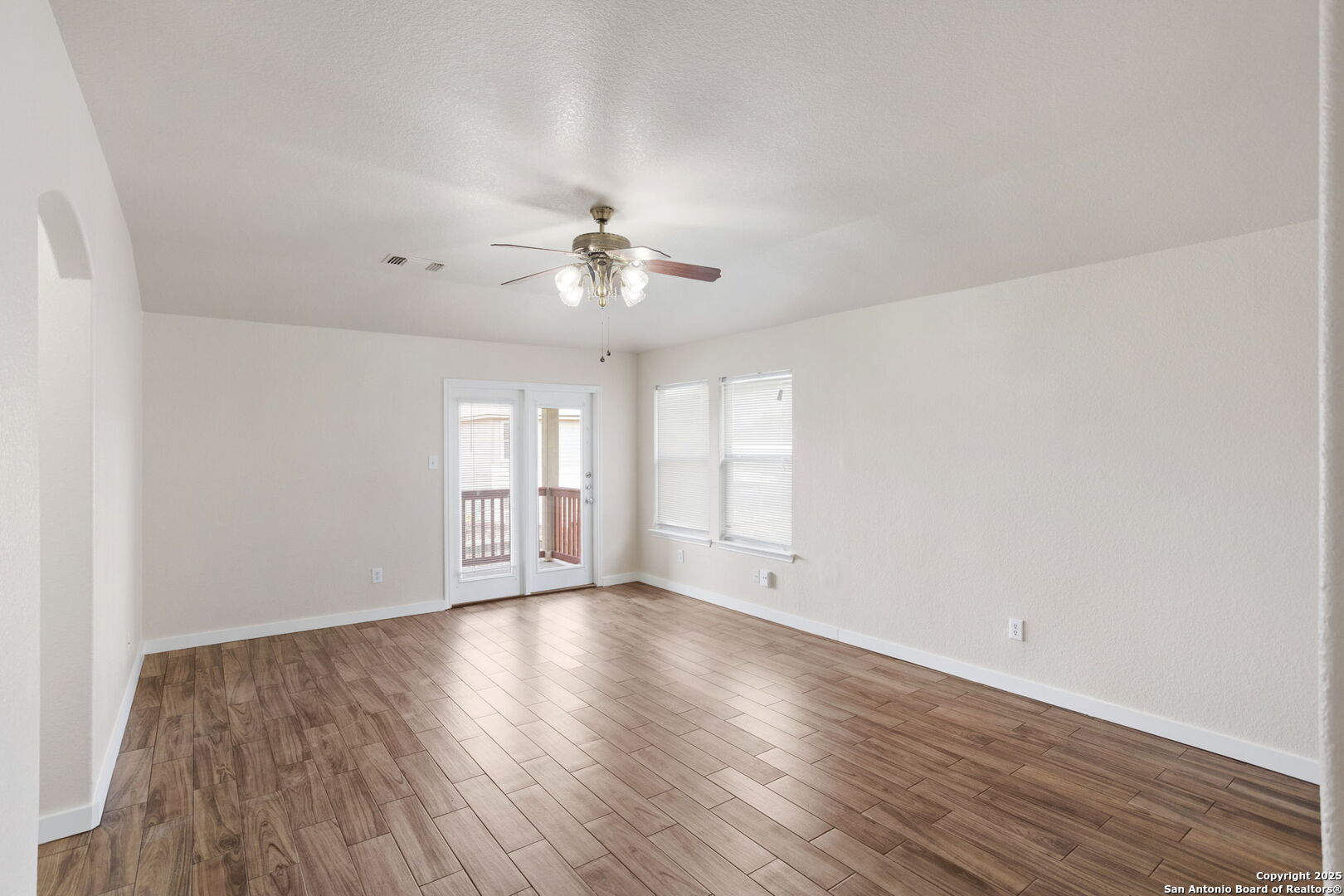 8607 Cheyenne Bluff Converse, TX 78109 - Photo 6 of 15