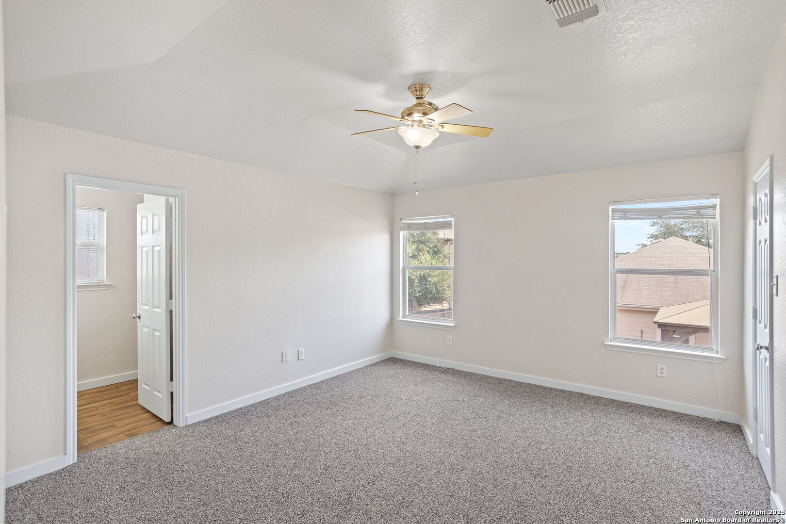 8607 Cheyenne Bluff Converse, TX 78109 - Photo 8 of 15