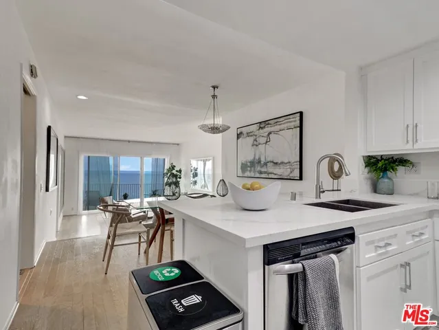 $1,680,000 | 18111 Coastline Drive, Unit 2, Malibu, CA 90265