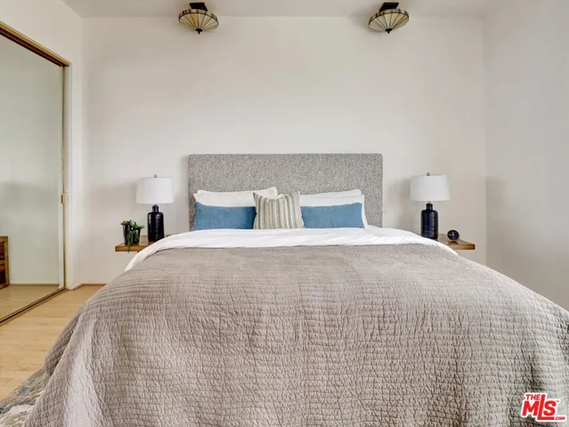 $1,680,000 | 18111 Coastline Drive, Unit 2, Malibu, CA 90265