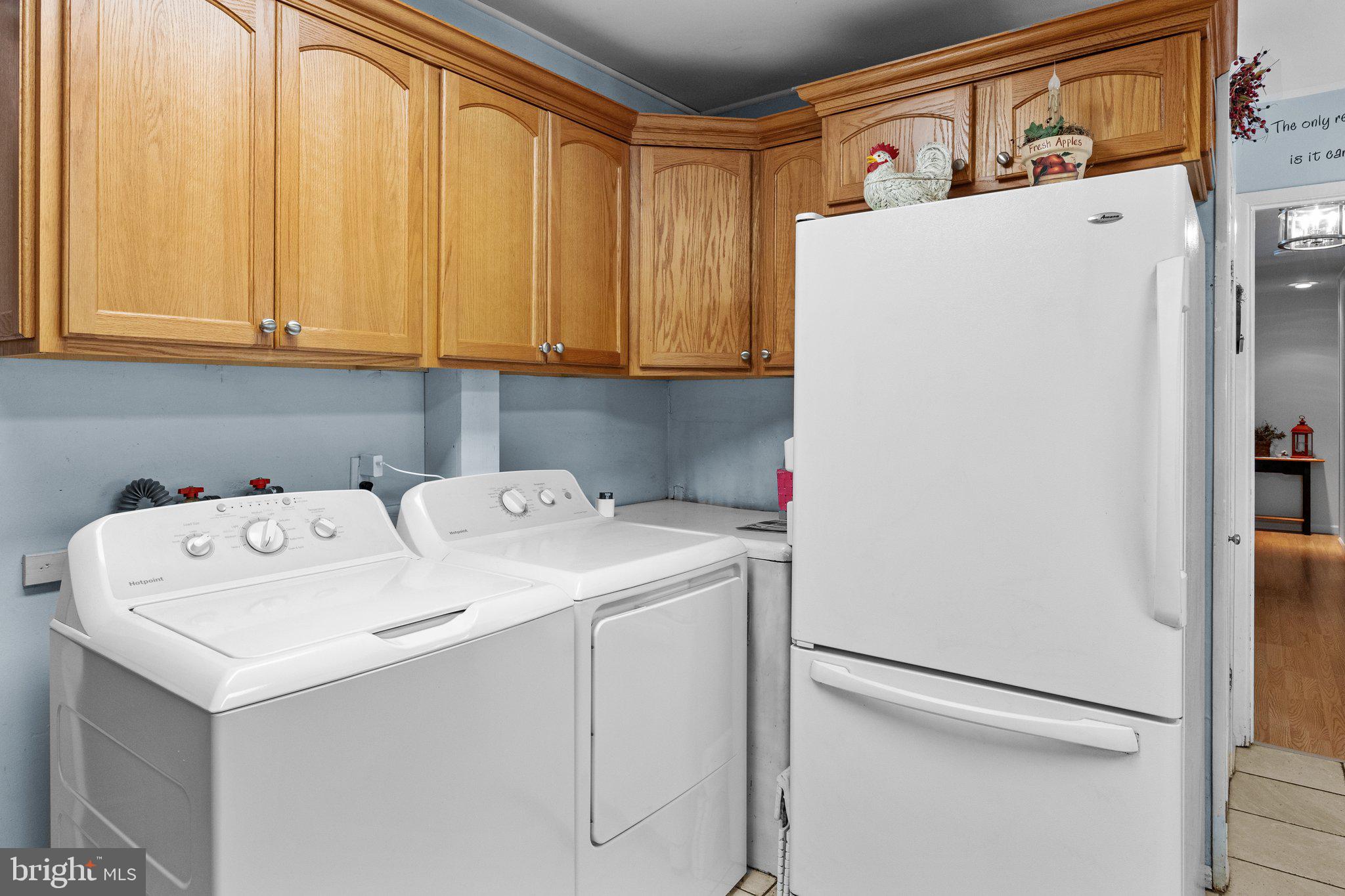 33 Sugarplum Road Levittown, PA 19056 - Photo 13 of 41 Gallery Image 13