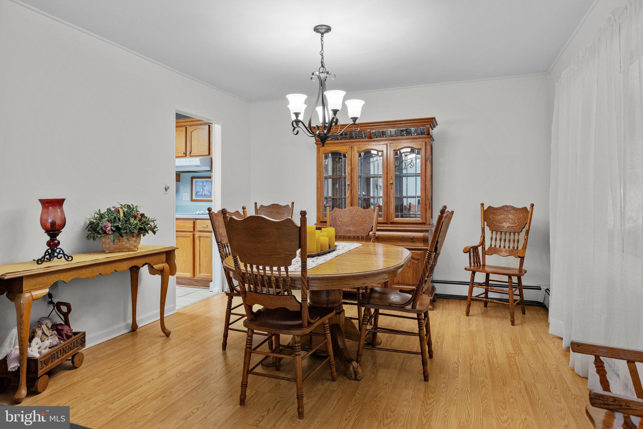 33 Sugarplum Road Levittown, PA 19056 - Photo 16 of 41 Gallery Image 16
