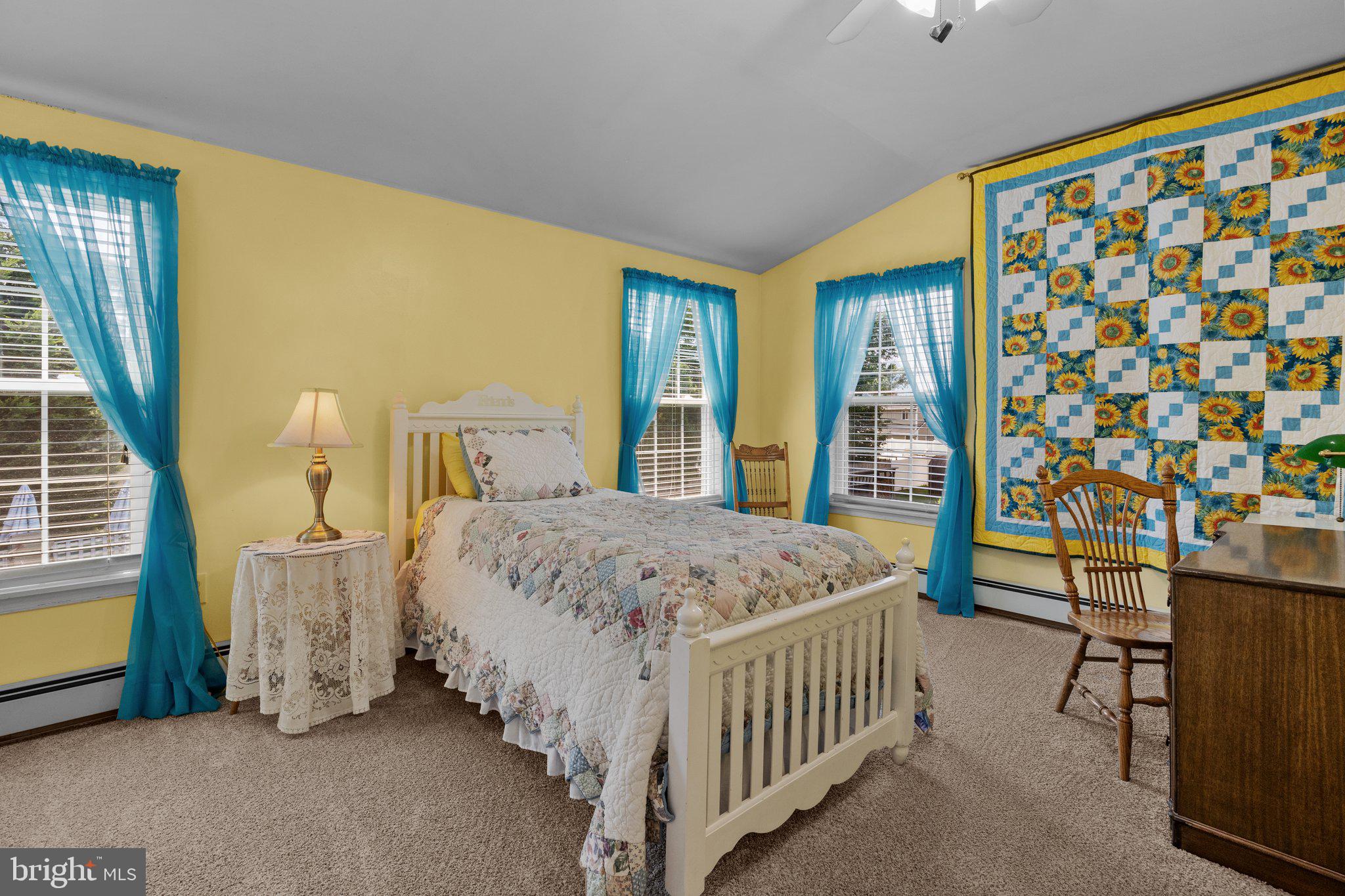 33 Sugarplum Road Levittown, PA 19056 - Photo 25 of 41 Gallery Image 25