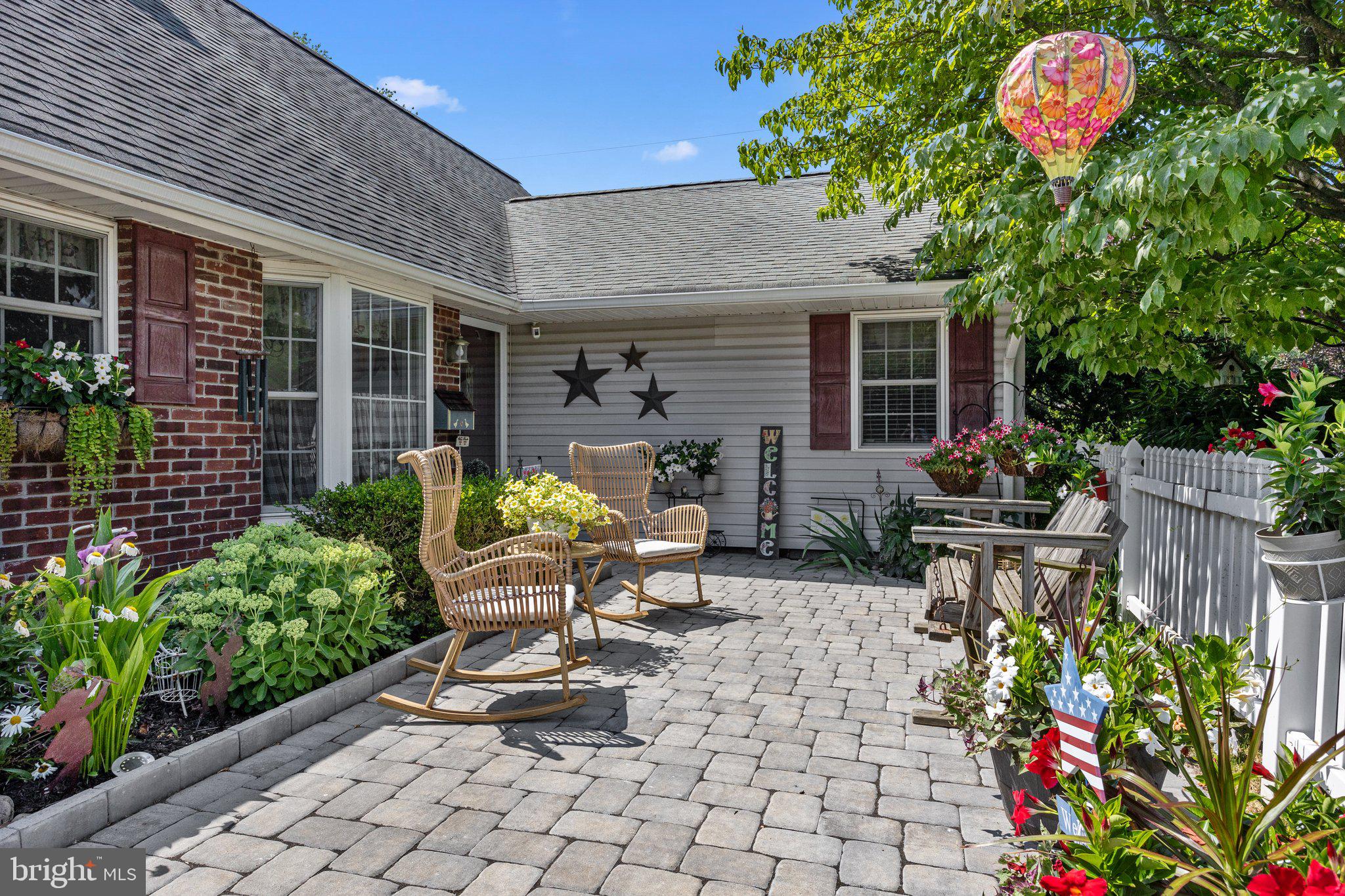 33 Sugarplum Road Levittown, PA 19056 - Photo 3 of 41 Gallery Image 3