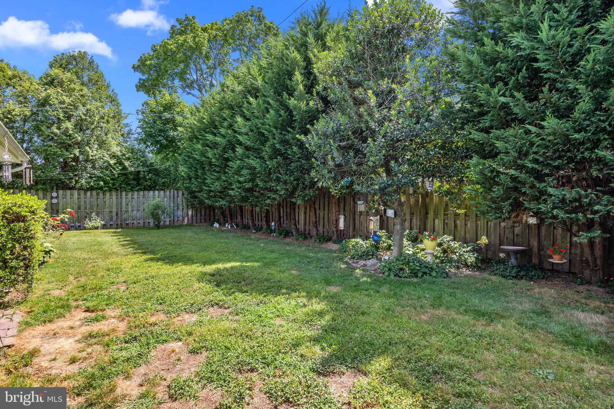 33 Sugarplum Road Levittown, PA 19056 - Photo 35 of 41 Gallery Image 35