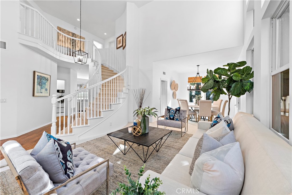 16 Clermont Newport Coast, CA 92657 - Photo 4 of 29 a living room with furniture flowerpot and wooden floor