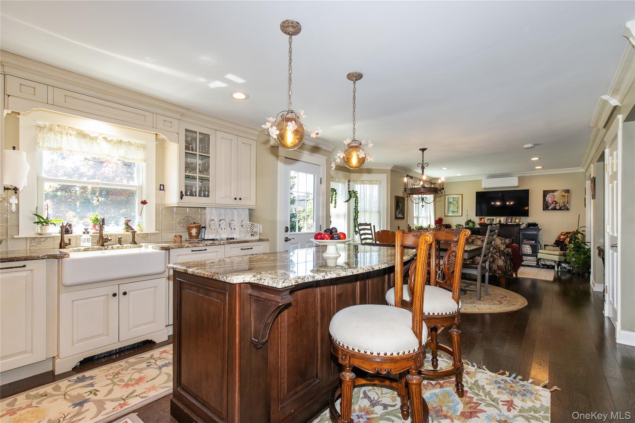 25 Bentley Road Plainview, NY 11803 - Photo 24 of 43 Gallery Image 24