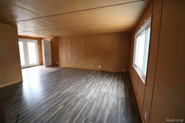 5766 Sutton Road Dryden, MI 48428 - Photo 5 of 11