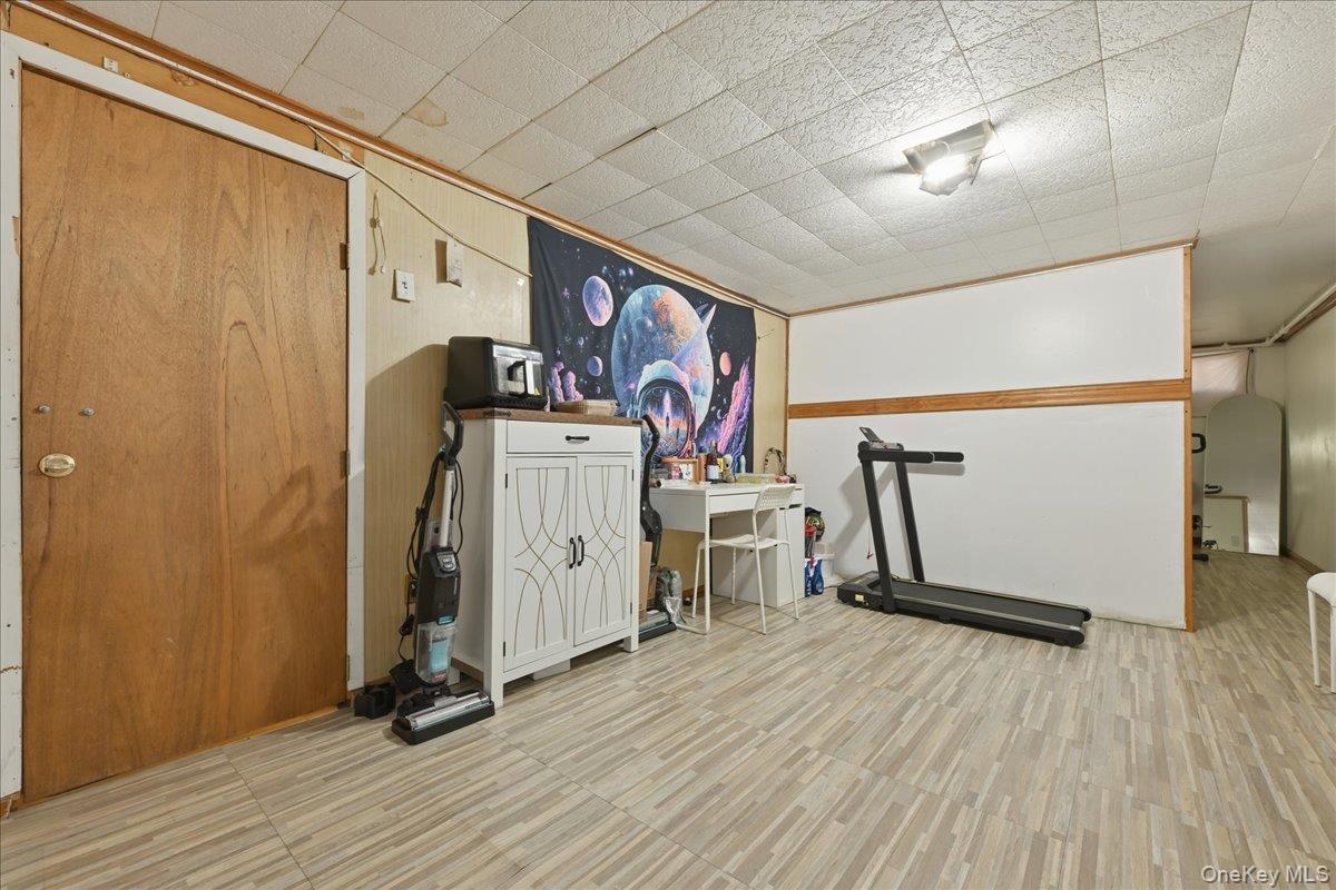 79 Wellington Road Elmont, NY 11003 - Photo 24 of 33