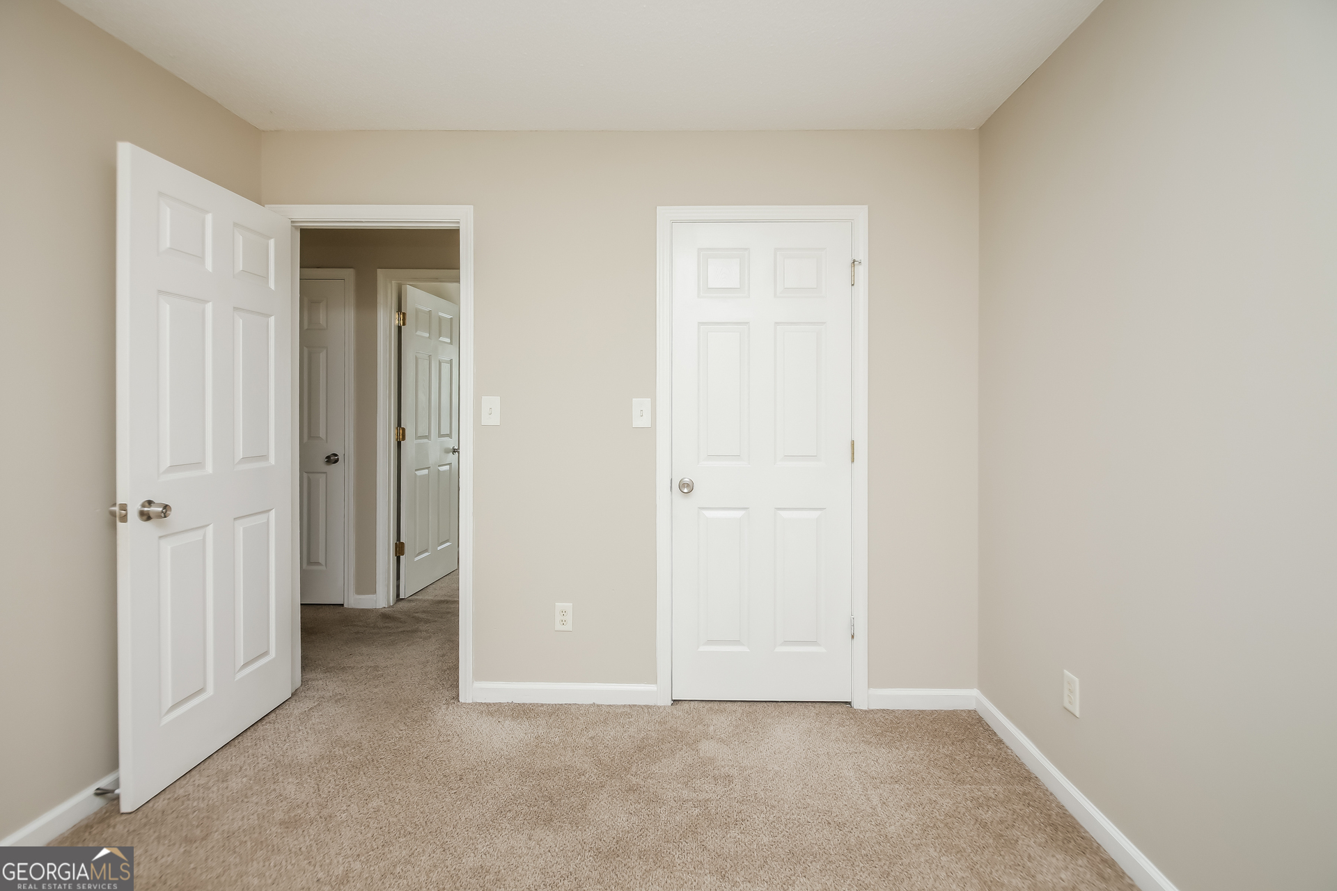 3775 Buffington Place Union City, GA 30291 - Photo 12 of 17 an empty room with closet area