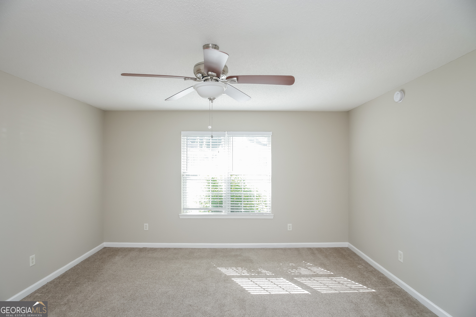 3775 Buffington Place Union City, GA 30291 - Photo 8 of 17 a view of an empty room with a window