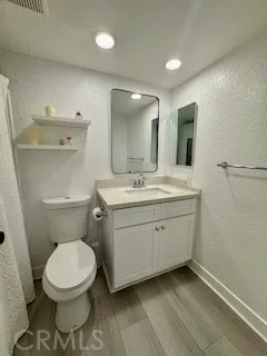 $2,750 | 20702 El Toro, Unit 239, Lake Forest, CA 92630