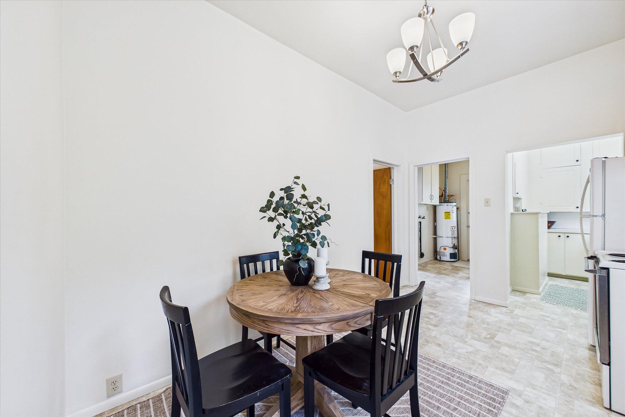 209 Monument Road Rio Dell, CA 95562 - Photo 11 of 34