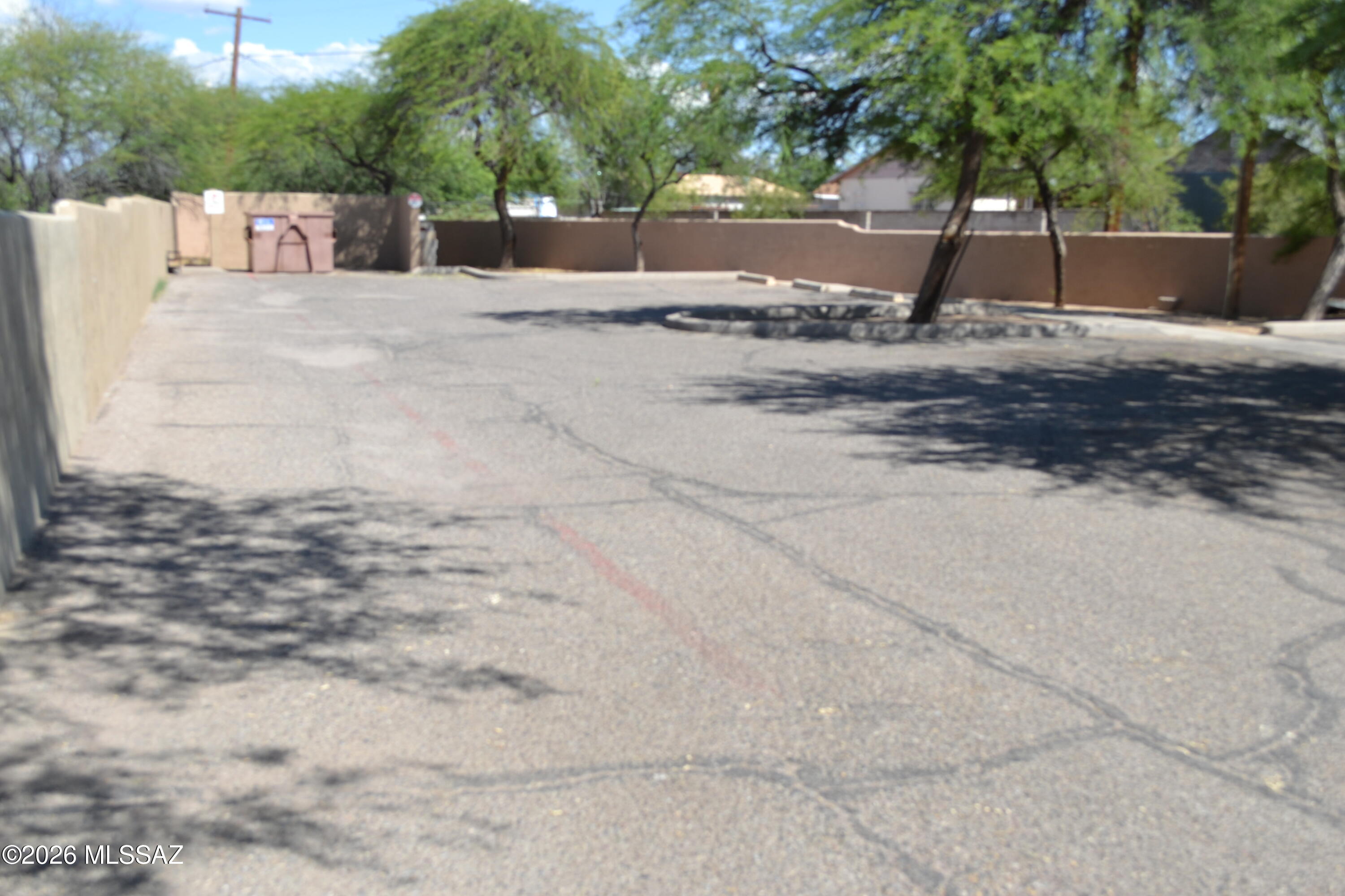 137 West Macarthur Street, Unit B2 Tucson, AZ 85714 - Photo 3 of 15 DSC_0593
