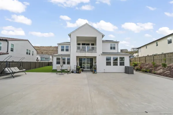 $1,690,000 | 2183 P.º Levanten, Chula Vista, CA 91913