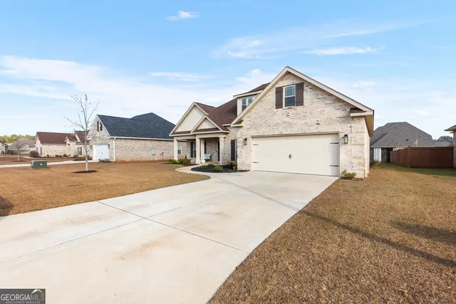 $405,000 | 105 Woodwinds Court, Kathleen, GA 31047
