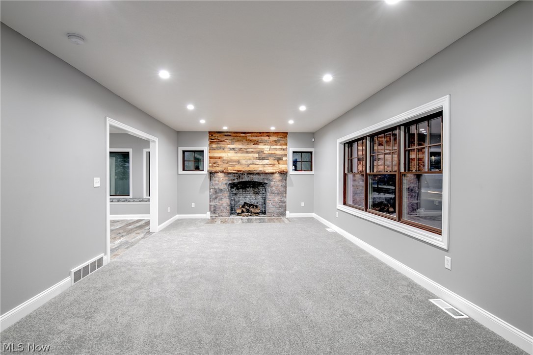 1627 West Schaaf Road Cleveland, OH 44109 - Photo 8 of 33 Gallery Image 8