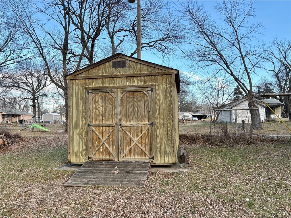 507 South Main Street Yates Center, KS 66783 - Photo 24 of 32