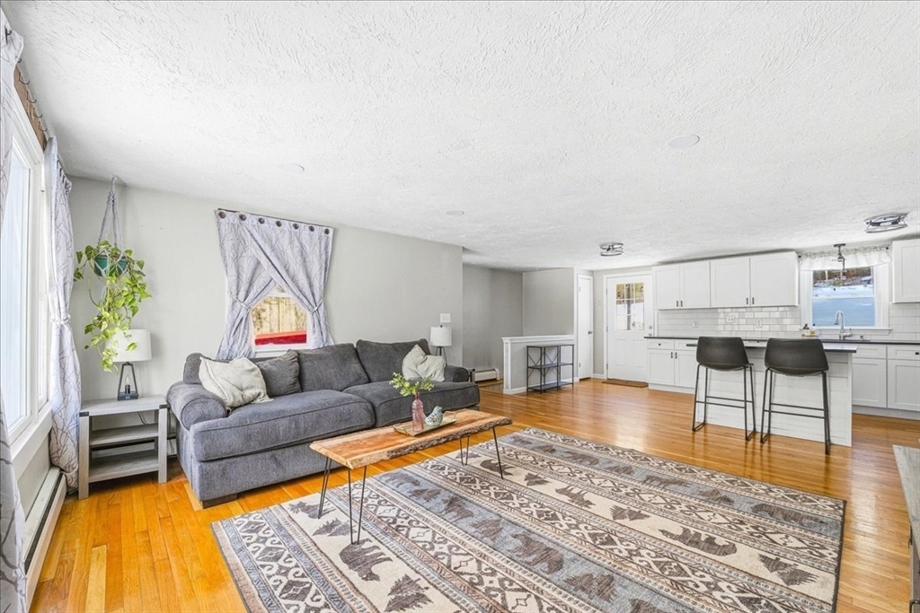 944 Long Pond Road Plymouth, MA 02360 - Photo 3 of 32