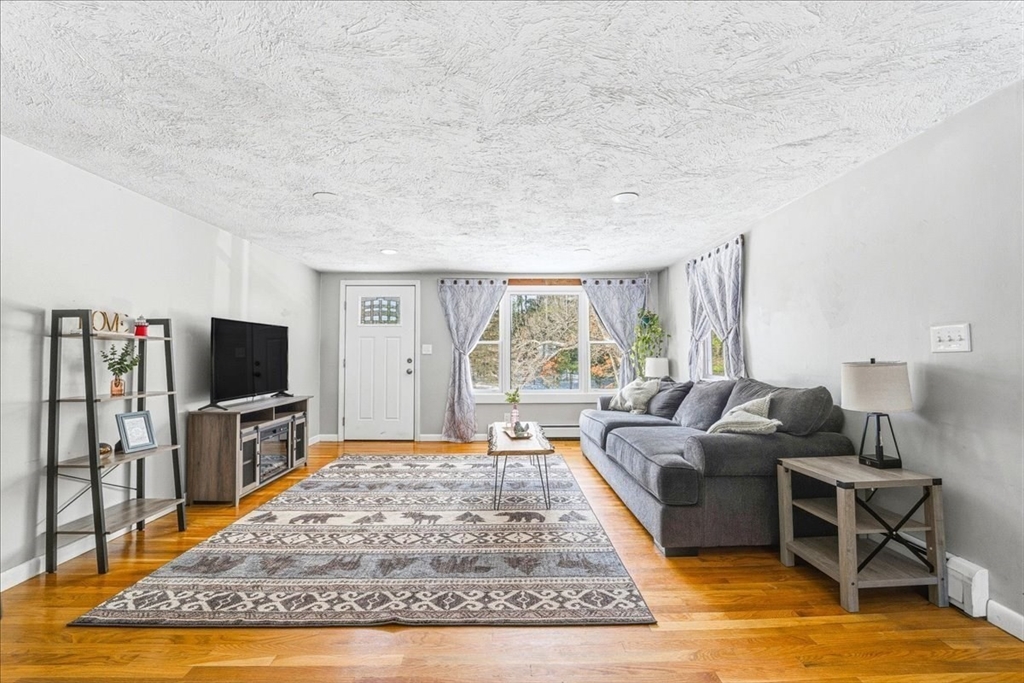 944 Long Pond Road Plymouth, MA 02360 - Photo 5 of 32