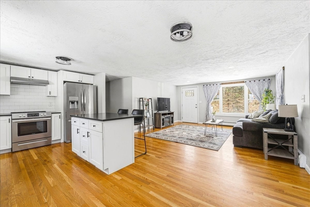 944 Long Pond Road Plymouth, MA 02360 - Photo 6 of 32