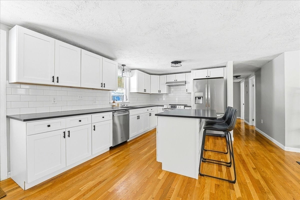 944 Long Pond Road Plymouth, MA 02360 - Photo 10 of 32