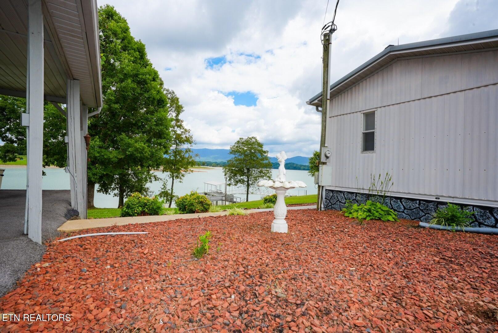1265 Cedar Hills Road Dandridge, TN 37725 - Photo 18 of 42 Gallery Image 18