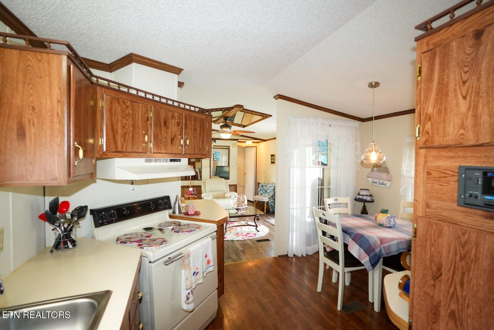 1265 Cedar Hills Road Dandridge, TN 37725 - Photo 31 of 42 Gallery Image 31