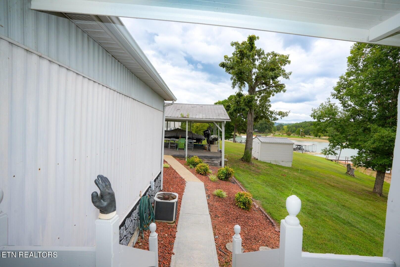 1265 Cedar Hills Road Dandridge, TN 37725 - Photo 39 of 42 Gallery Image 39
