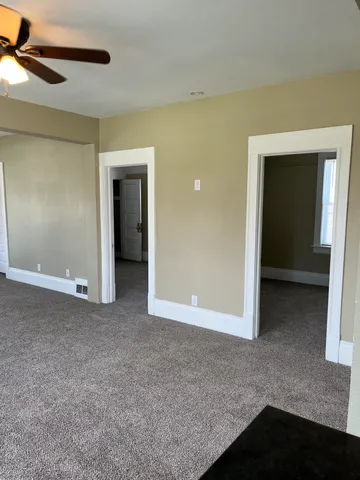 $1,600 | 602 Michigan Avenue, South Milwaukee, WI 53172