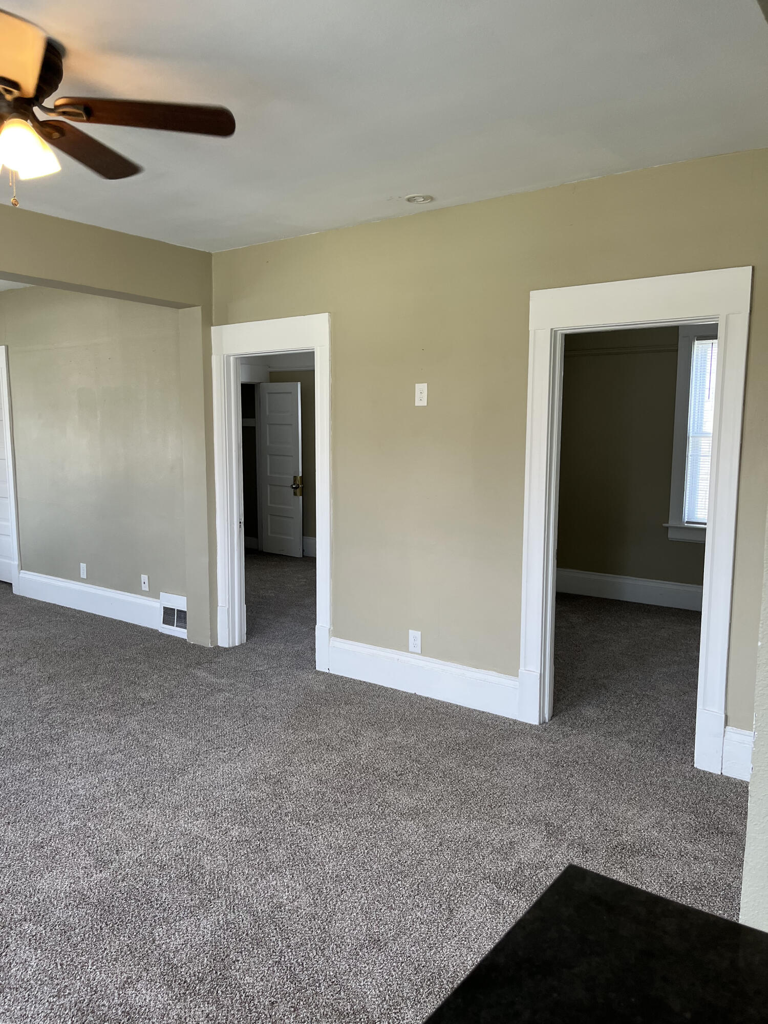 602 Michigan Avenue South Milwaukee, WI 53172 - Photo 18 of 19 IMG_4129