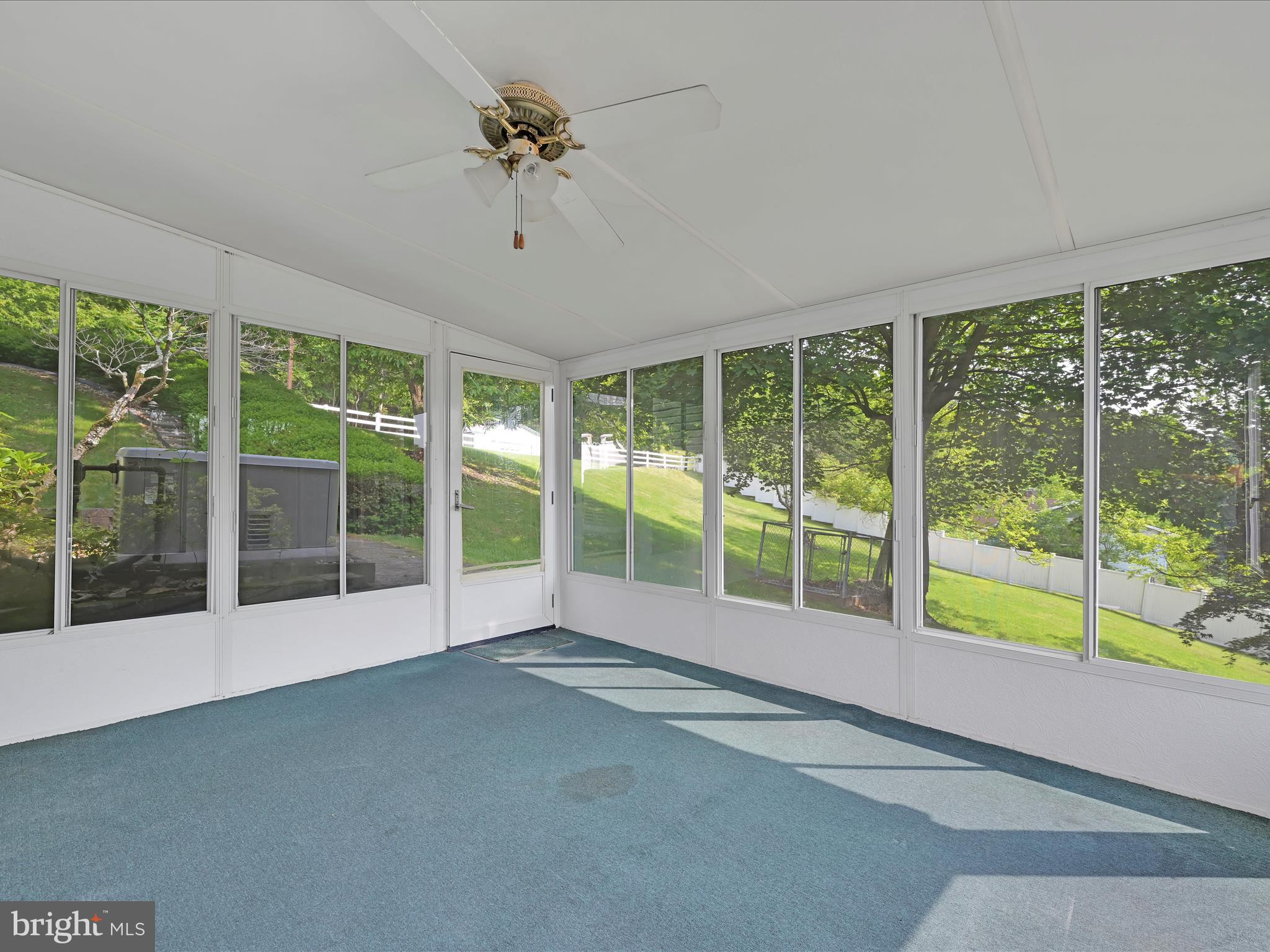21 Lower Road Tamaqua, PA 18252 - Photo 24 of 30 Screened Patio