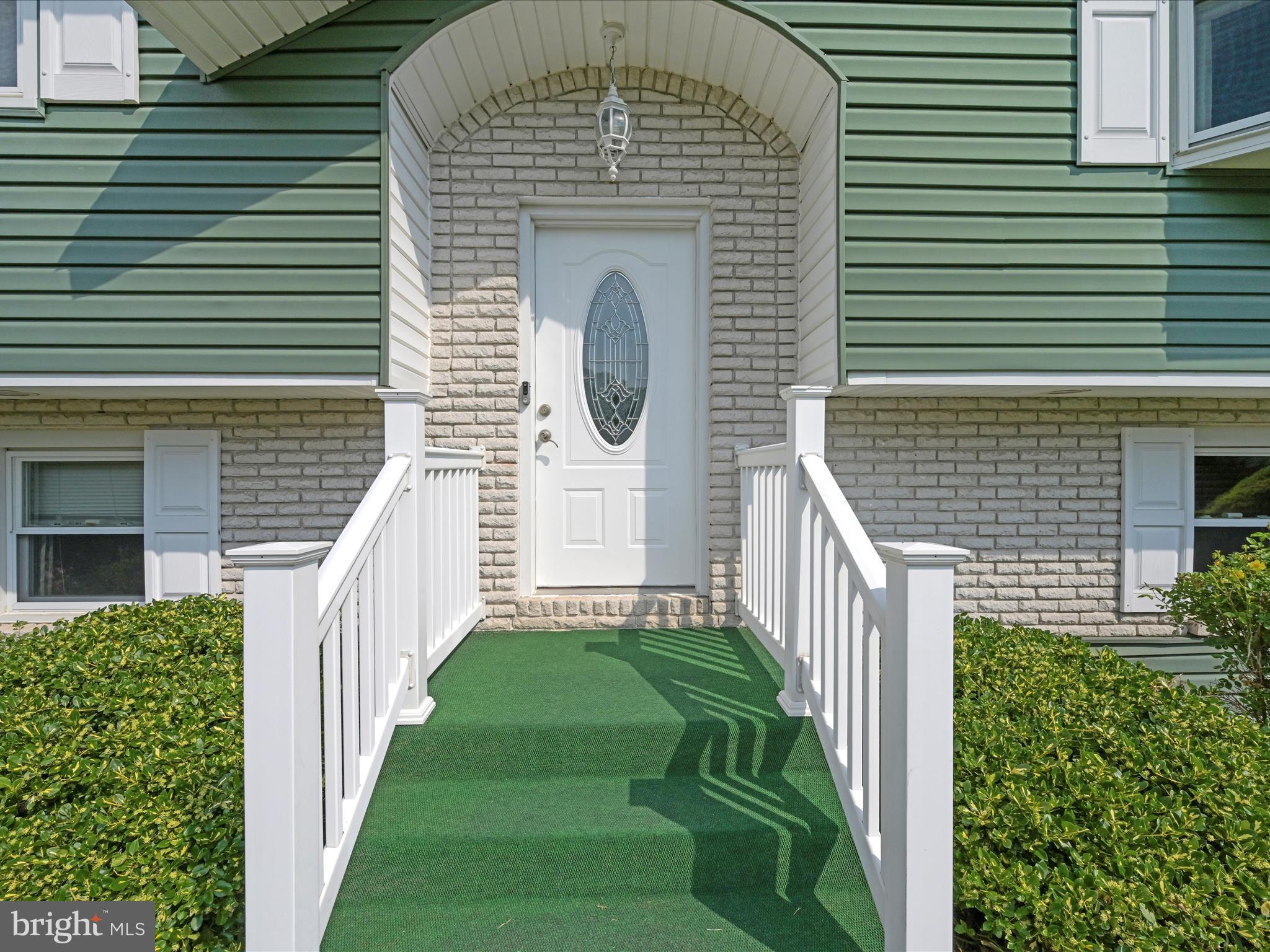 21 Lower Road Tamaqua, PA 18252 - Photo 4 of 30 Front Entrance