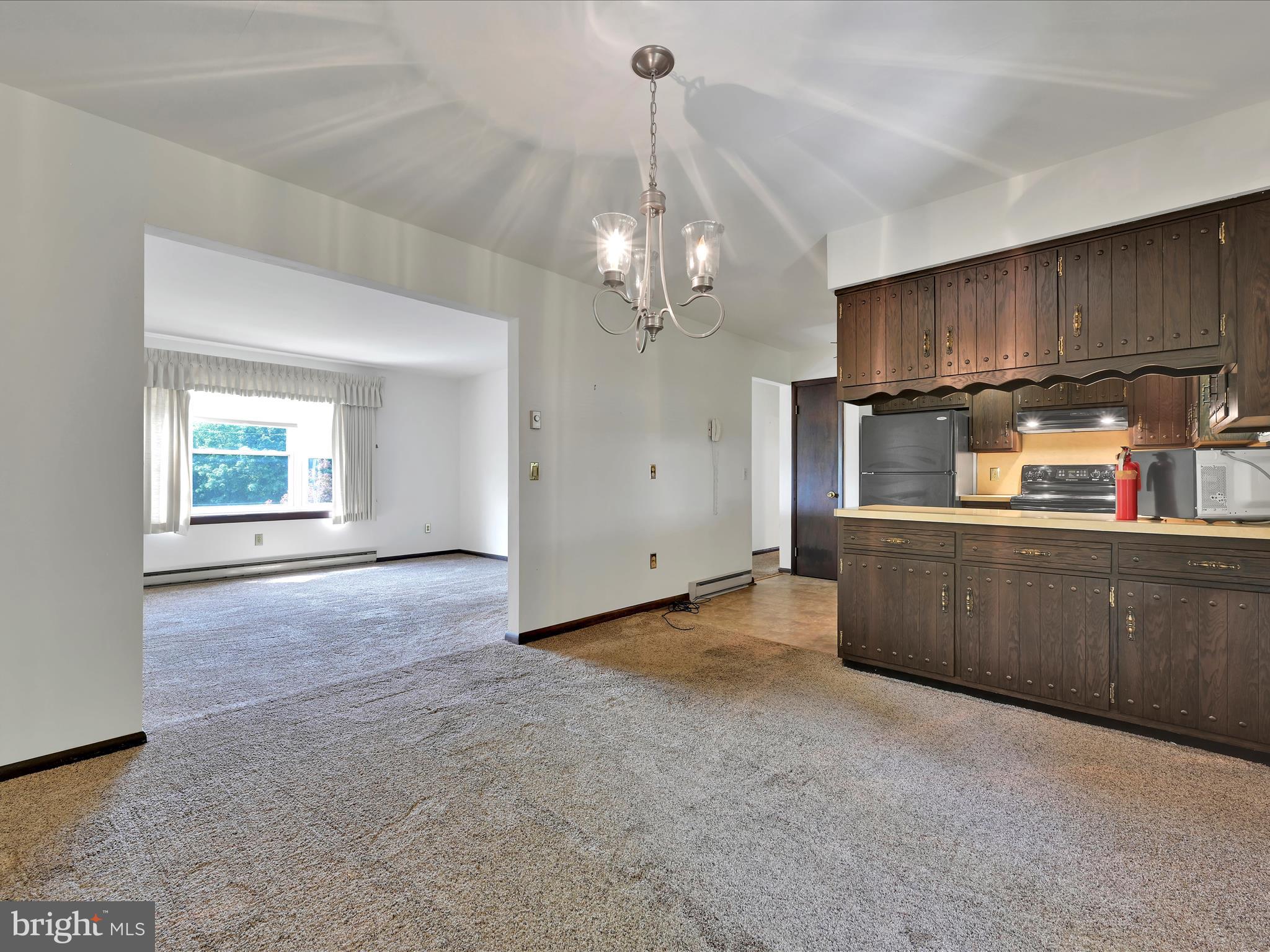 21 Lower Road Tamaqua, PA 18252 - Photo 8 of 30 Dining Room