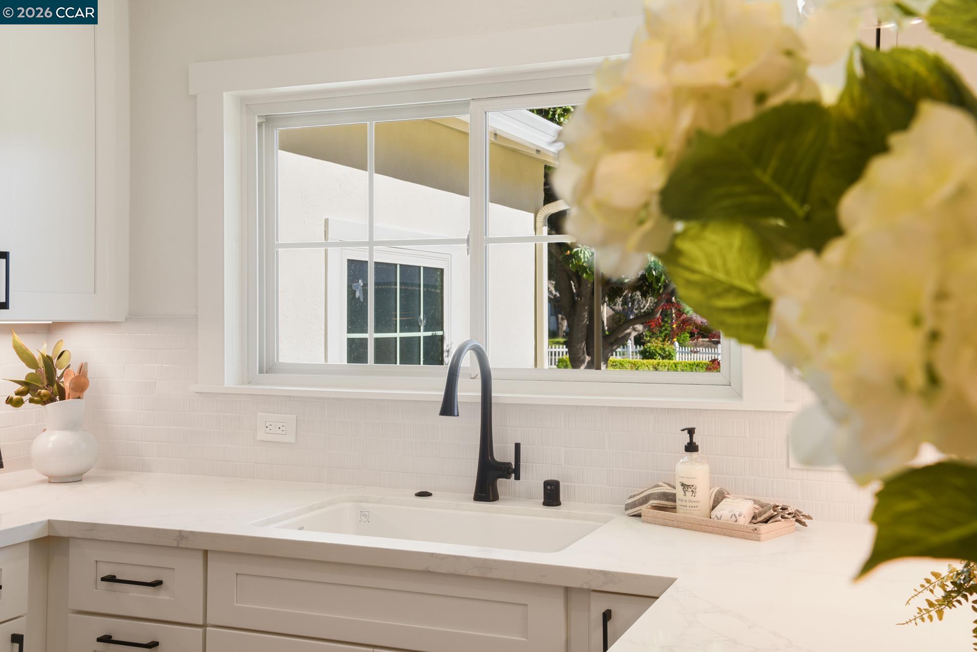 1543 Laverne Court Concord, CA 94521 - Photo 14 of 51