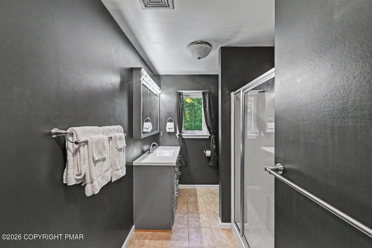 703 Ravine Road East Stroudsburg, PA 18302 - Photo 83 of 92 703 Ravine Rd 63 Large