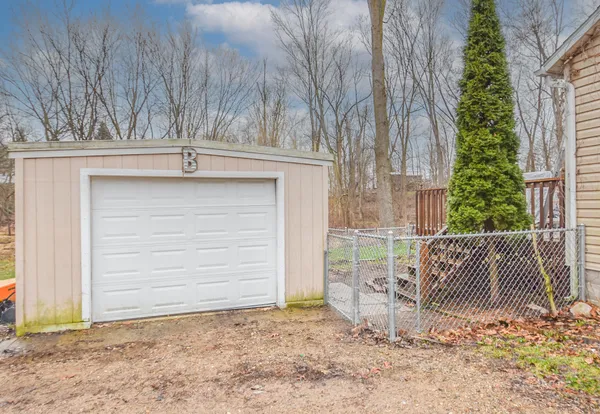 $174,900 | 421 Summit Street, Union City, MI 49094