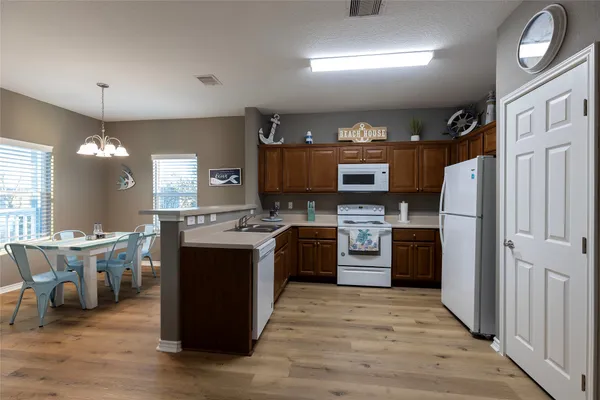 $325,000 | 1126 3ks Street, San Leon, TX 77539