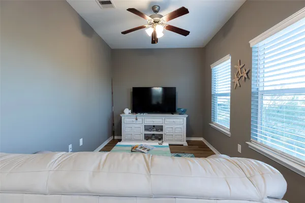 $325,000 | 1126 3ks Street, San Leon, TX 77539