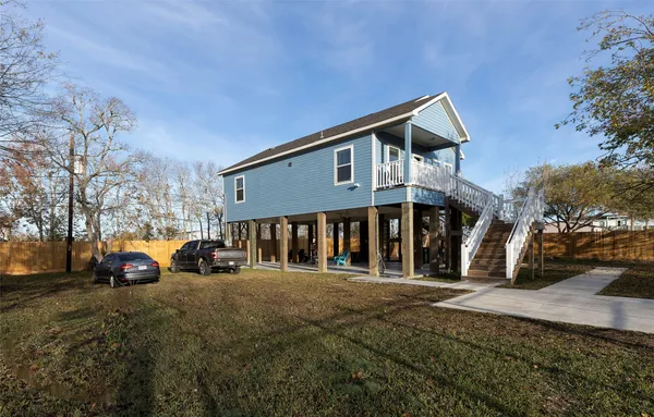 $325,000 | 1126 3ks Street, San Leon, TX 77539