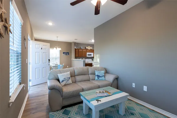 $325,000 | 1126 3ks Street, San Leon, TX 77539
