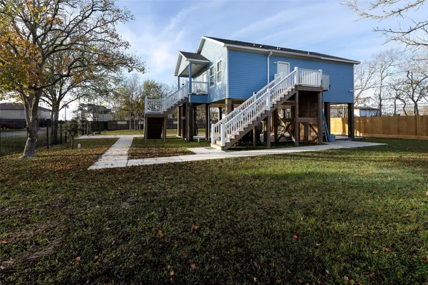 $325,000 | 1126 3ks Street, San Leon, TX 77539