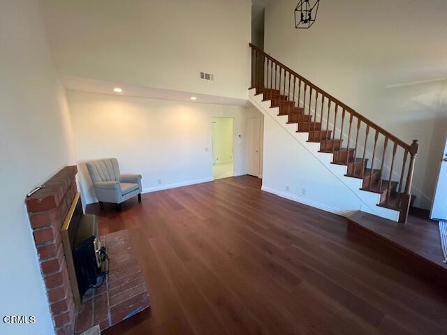 2534 Inca Court Ventura, CA 93001 - Photo 6 of 18 a workspace with furniture and stairs