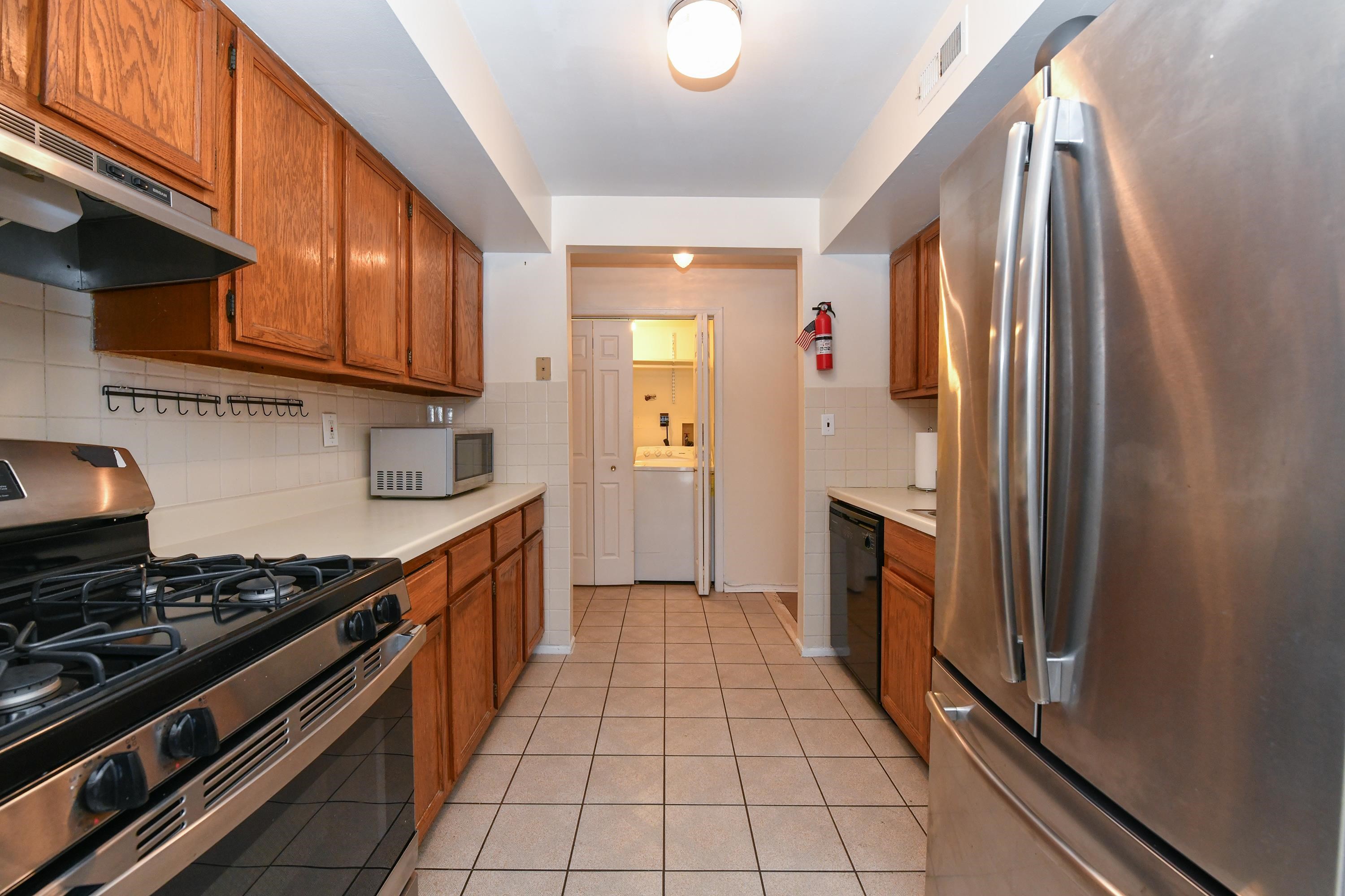 290 Alpine Way, Unit A Woodbridge, NJ 07095 - Photo 29 of 33